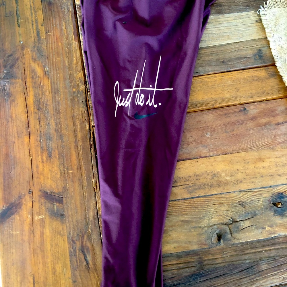 Nike dri fit leggings L